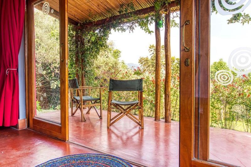 Chameleon Hill Forest Lodge Bwindi Bagian luar foto